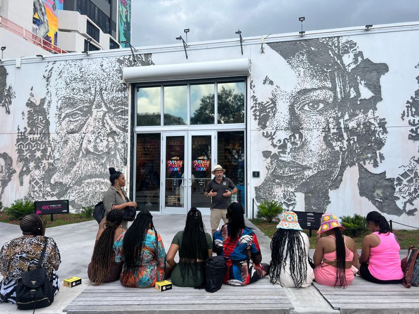 Wynwood Walls Street Art & Neighborhood Walking Tour - Who should book this Wynwood Walls tour