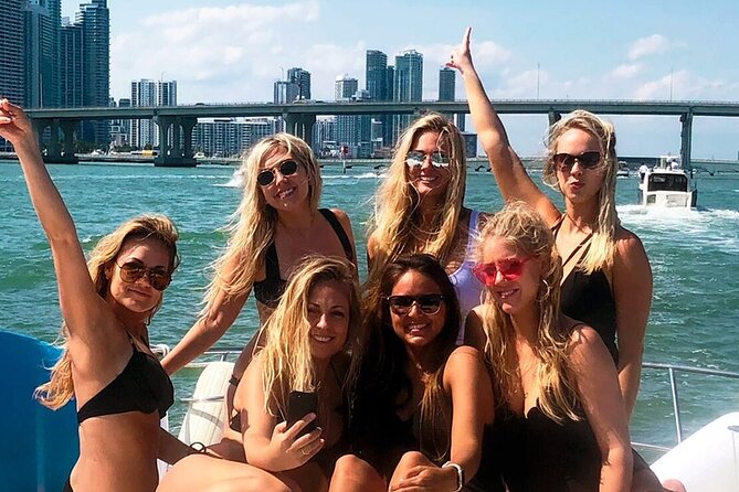 Your Private Miami Yacht Tour with Music and Fun - Timing and the sunset option: when the same route feels different